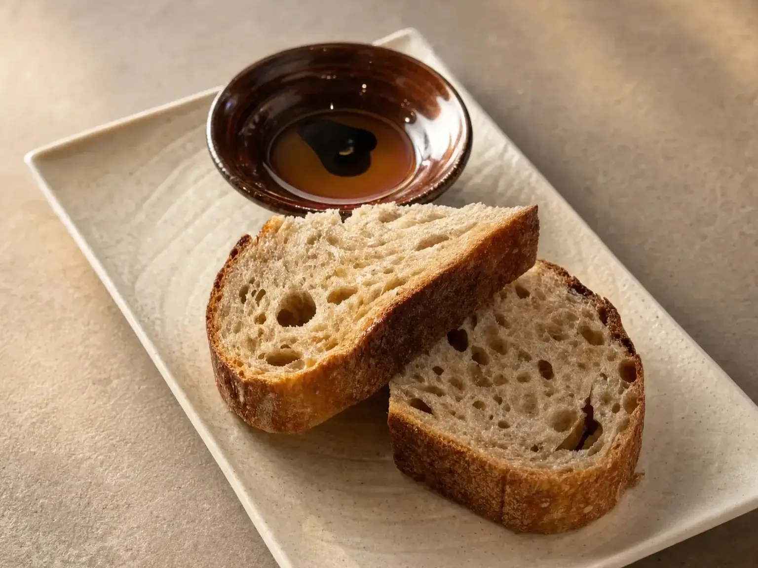 Sourdough bread served at Amor
